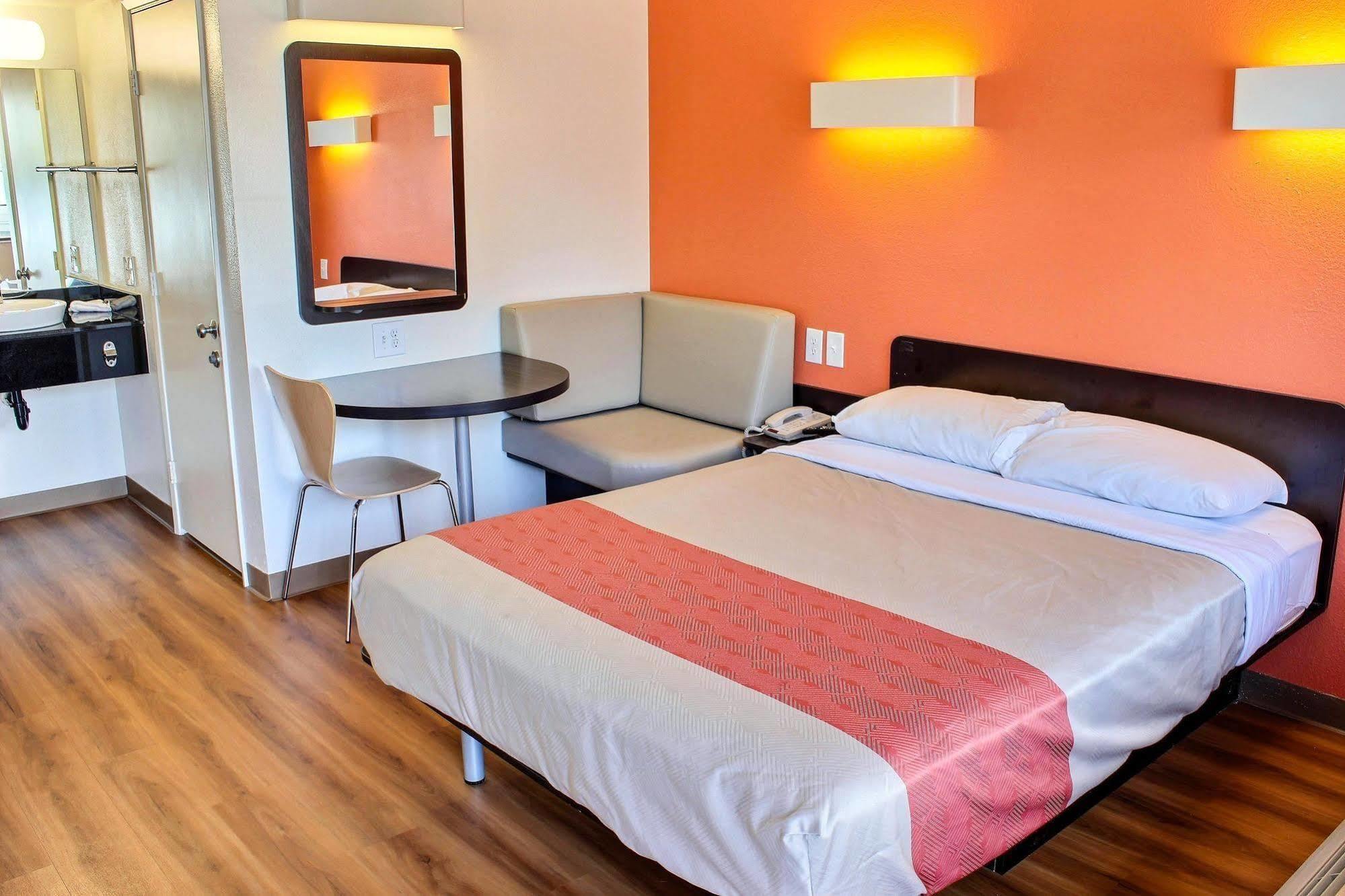 Motel 6-Paso Robles, Ca Esterno foto