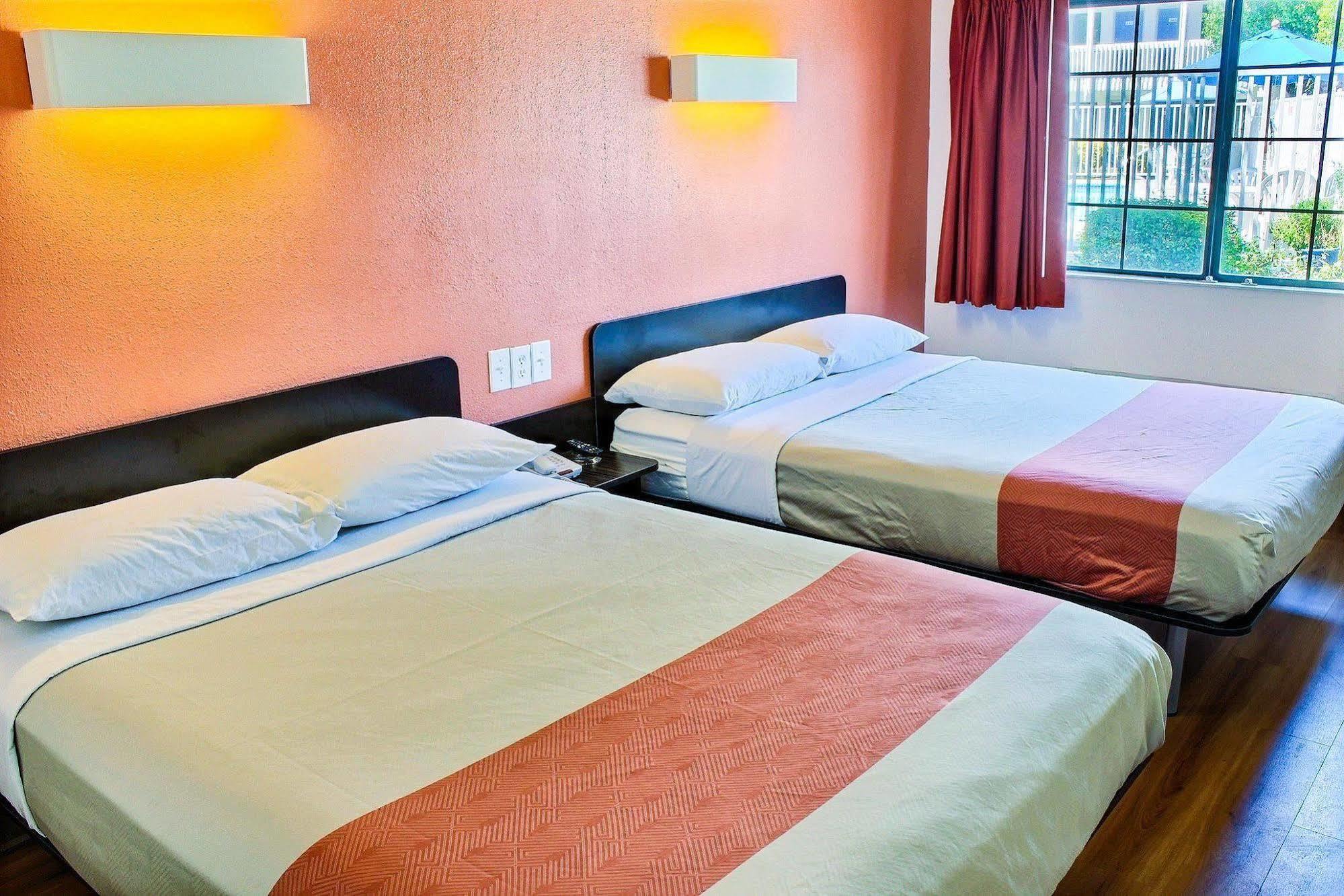 Motel 6-Paso Robles, Ca Esterno foto