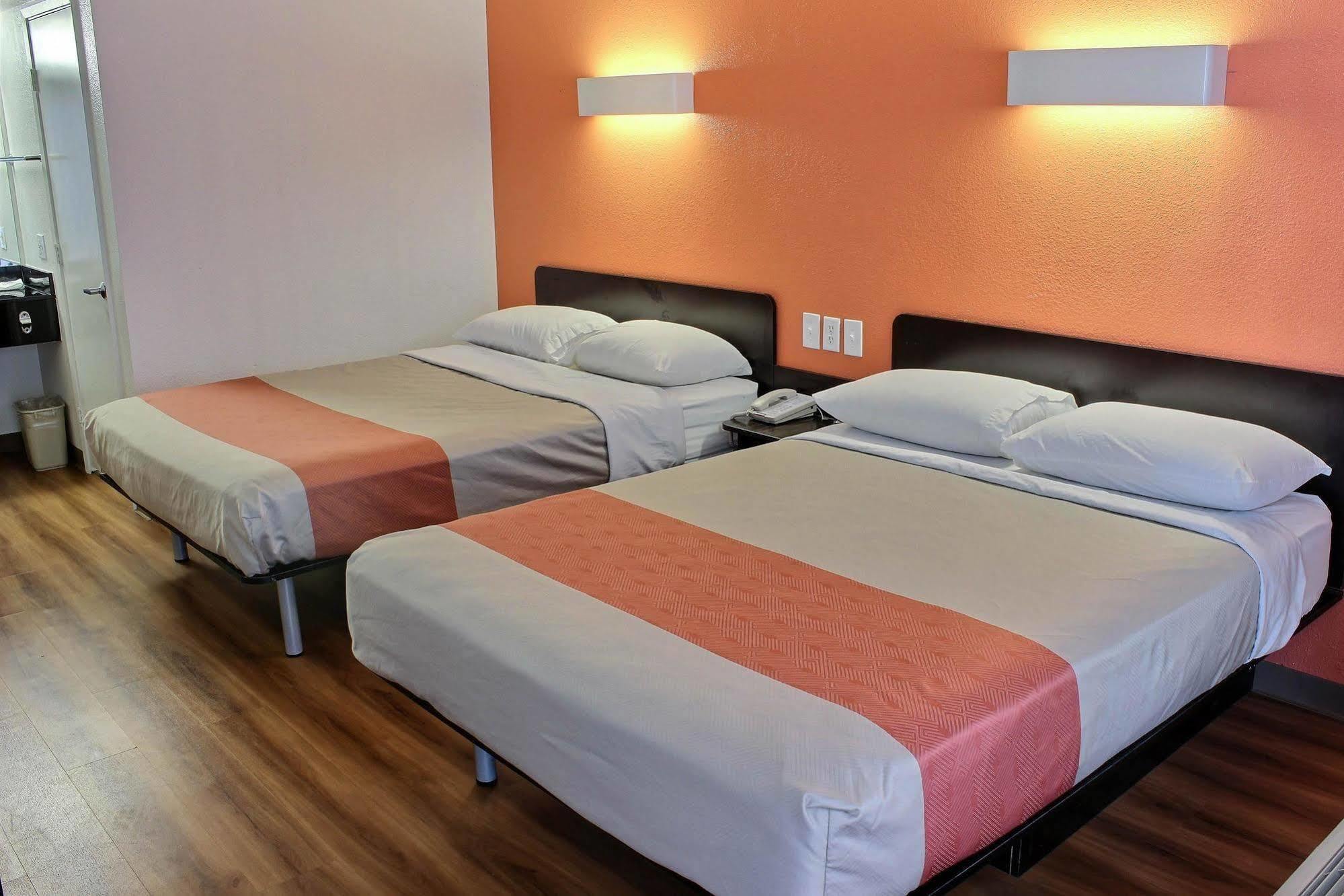 Motel 6-Paso Robles, Ca Esterno foto